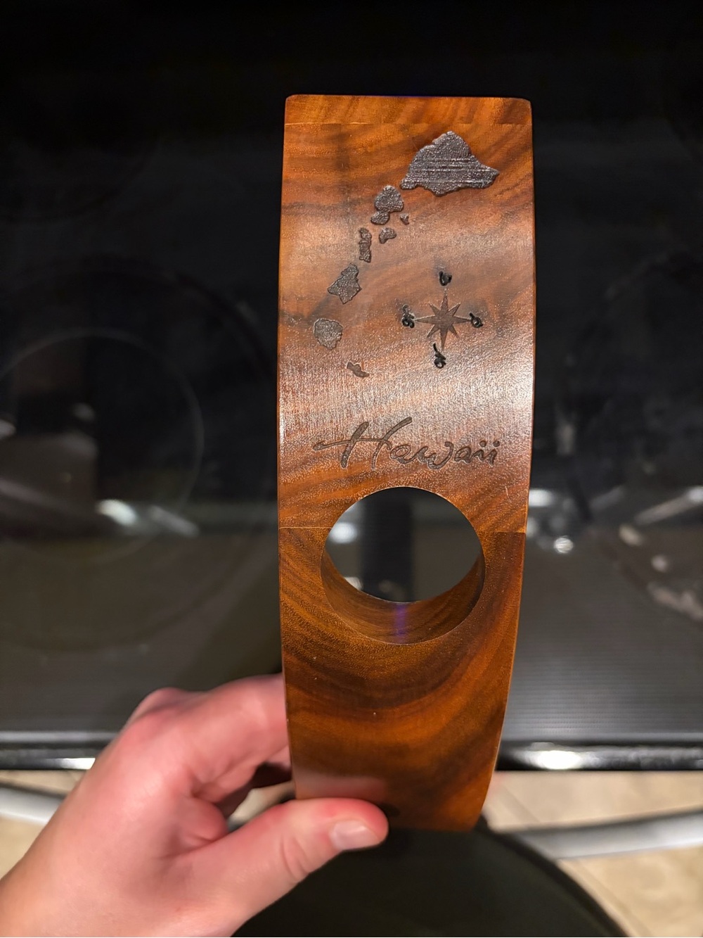 Hawaii Engraved Wooden Wine Bottle Holder - Brown